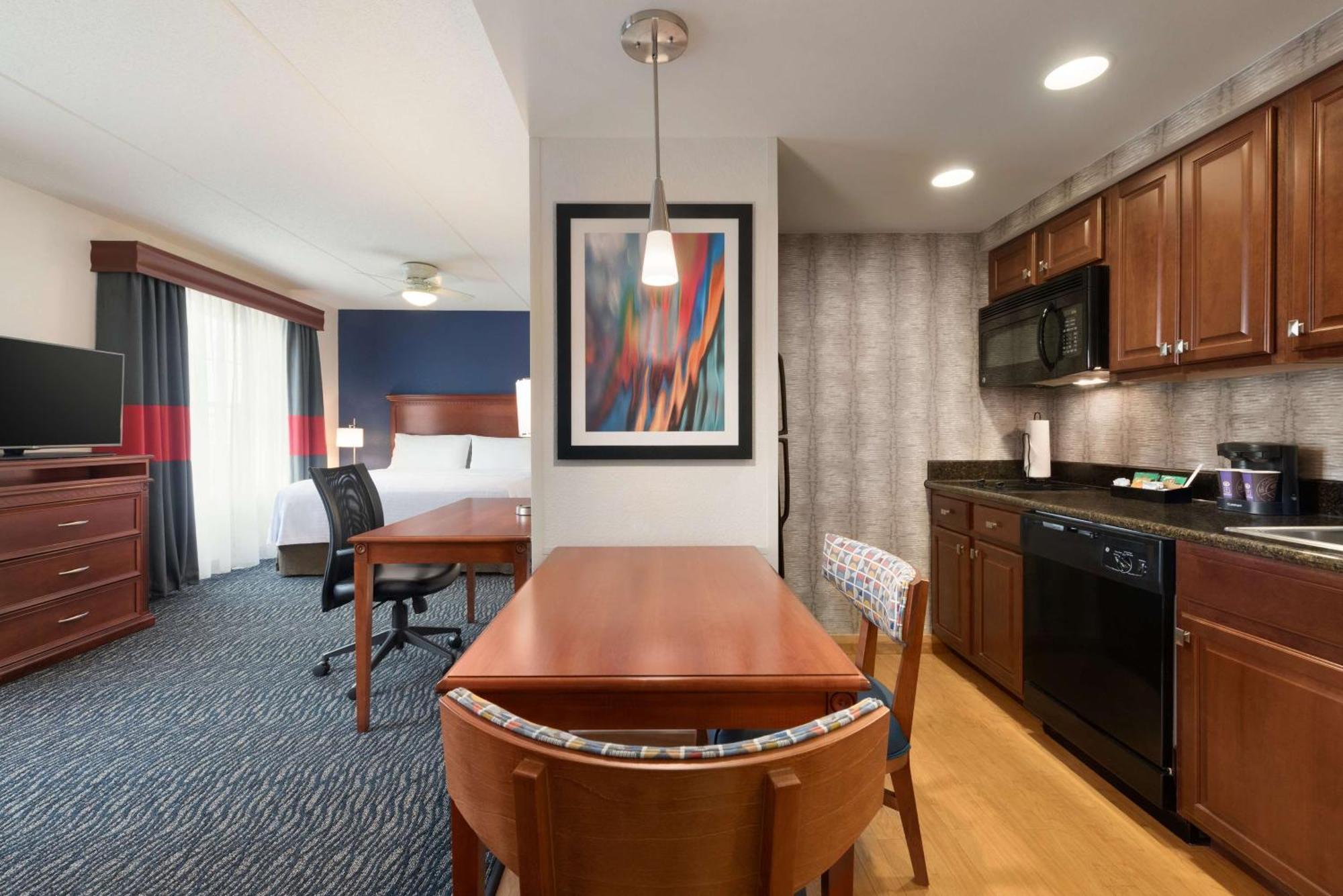 Hotel Homewood By Hilton West 3*