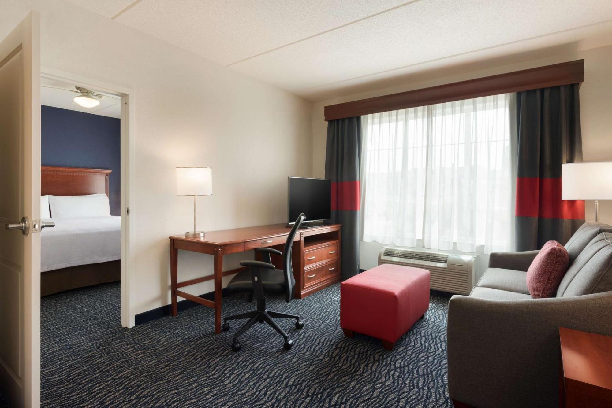 Hotel Homewood By Hilton West