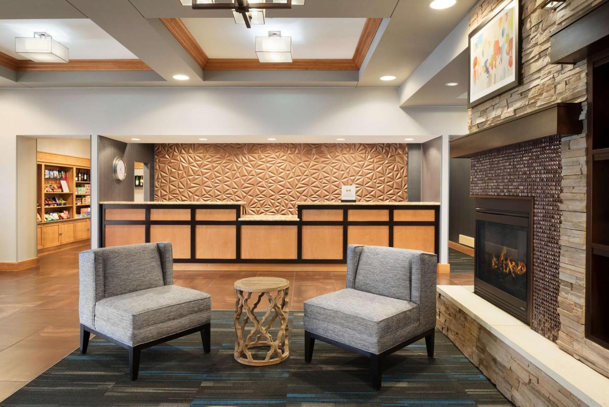 Homewood By Hilton West Hotel 3*